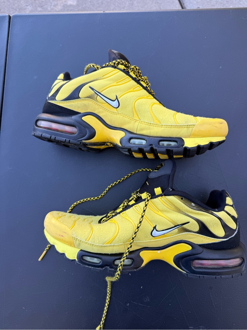 Nike Air Max Plus Frequency Pack Shoes Sneakers Yellow AV7940-700 Size 9.5